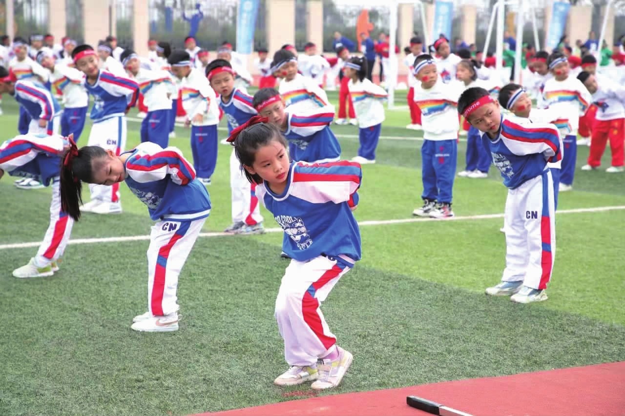 陈韦奇防守表现稳定