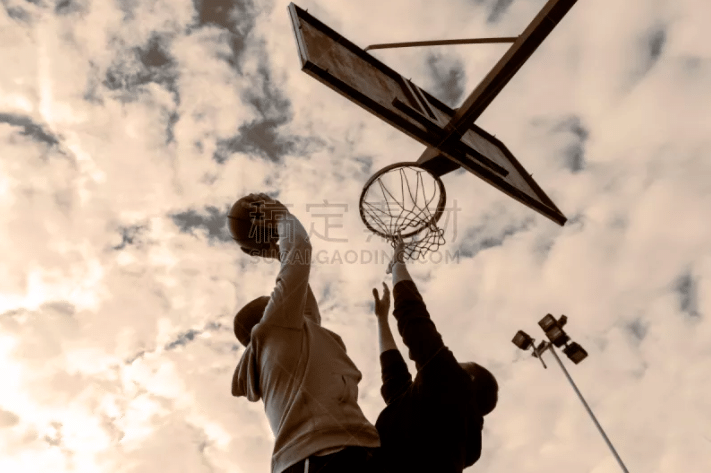 麻将中的进攻与防守（麻将攻防策略）