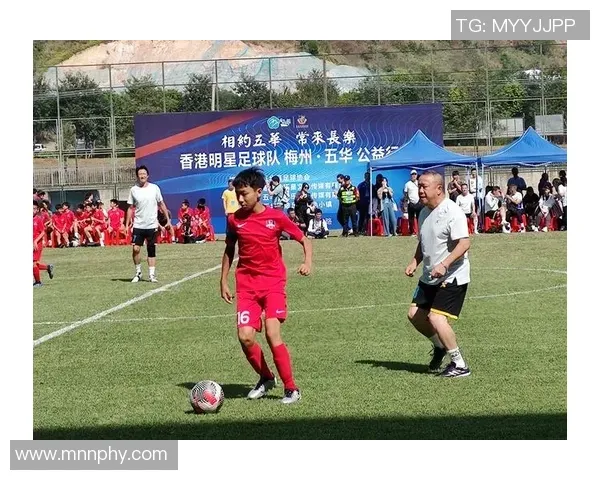 荷兰vs立陶宛：范戴克、德利赫特、哈维-西蒙斯首发